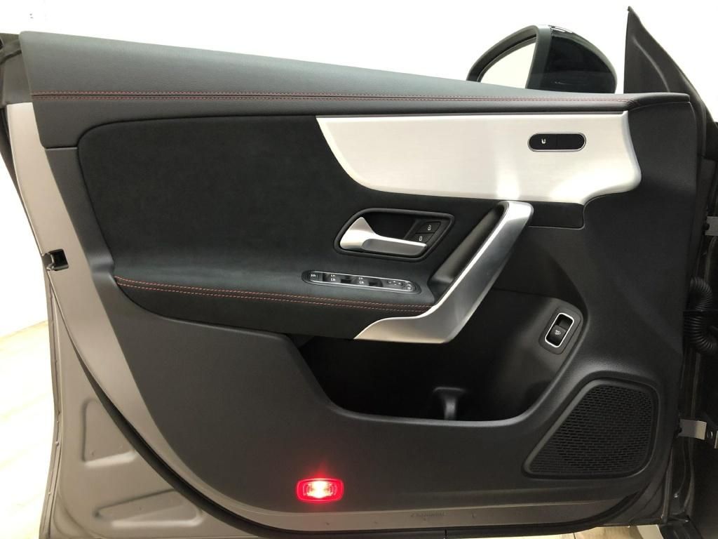 Mercedes-Benz CLA 35 AMG 2024