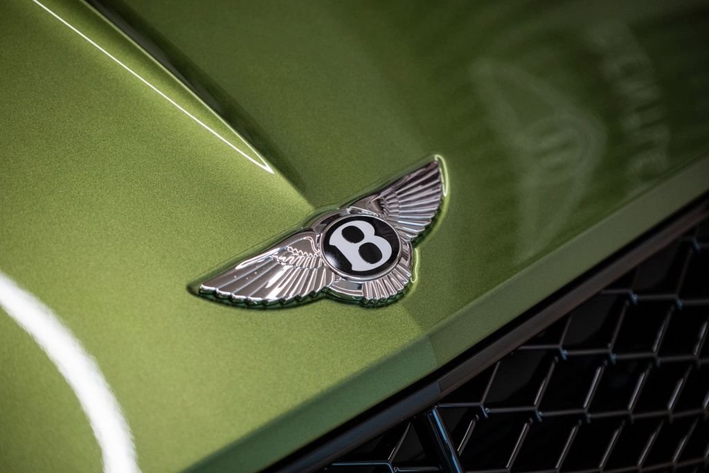 Bentley Continental GTC 2025