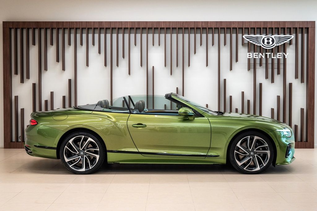 Bentley Continental GTC 2025