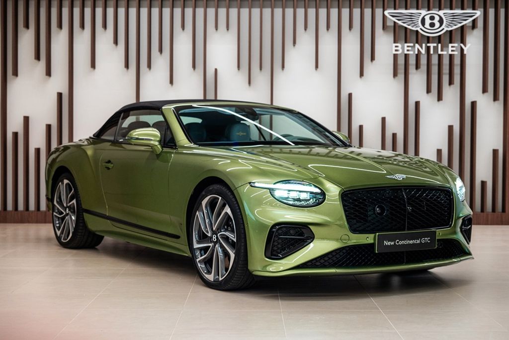 Bentley Continental GTC 2025