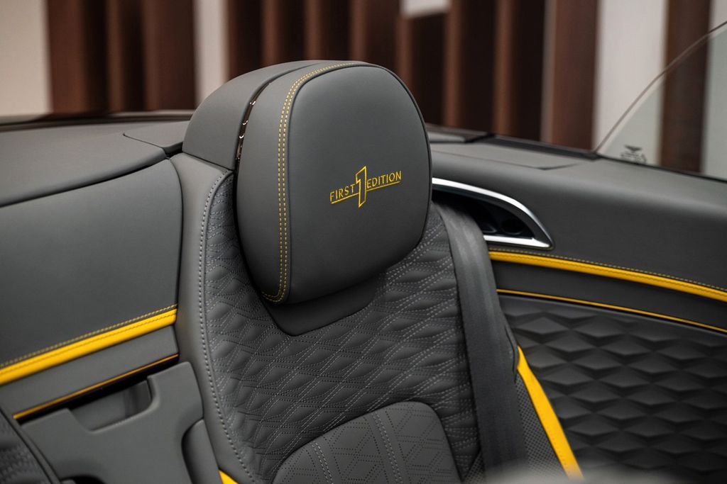 Bentley Continental GTC 2025