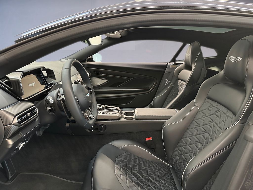 Aston Martin Vanquish