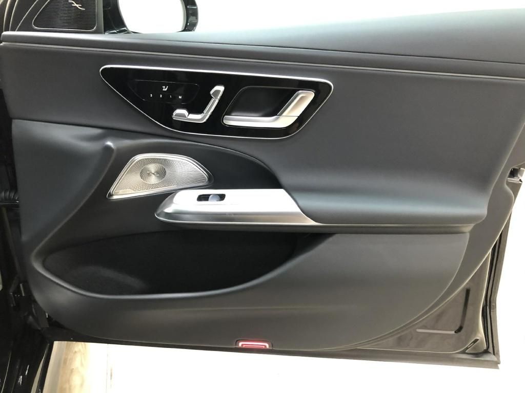 Mercedes-Benz E 300 2024