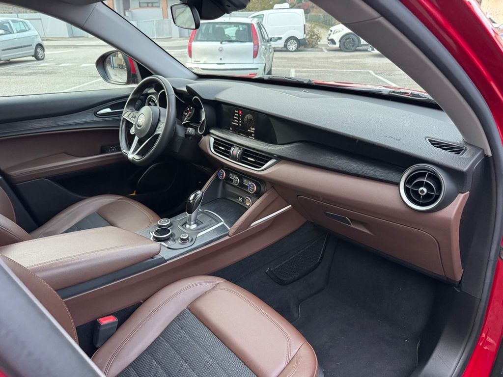 Alfa Romeo Stelvio 2019