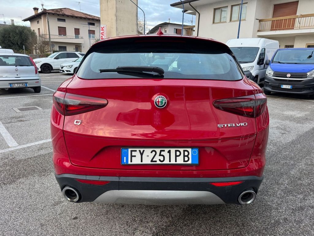 Alfa Romeo Stelvio 2019