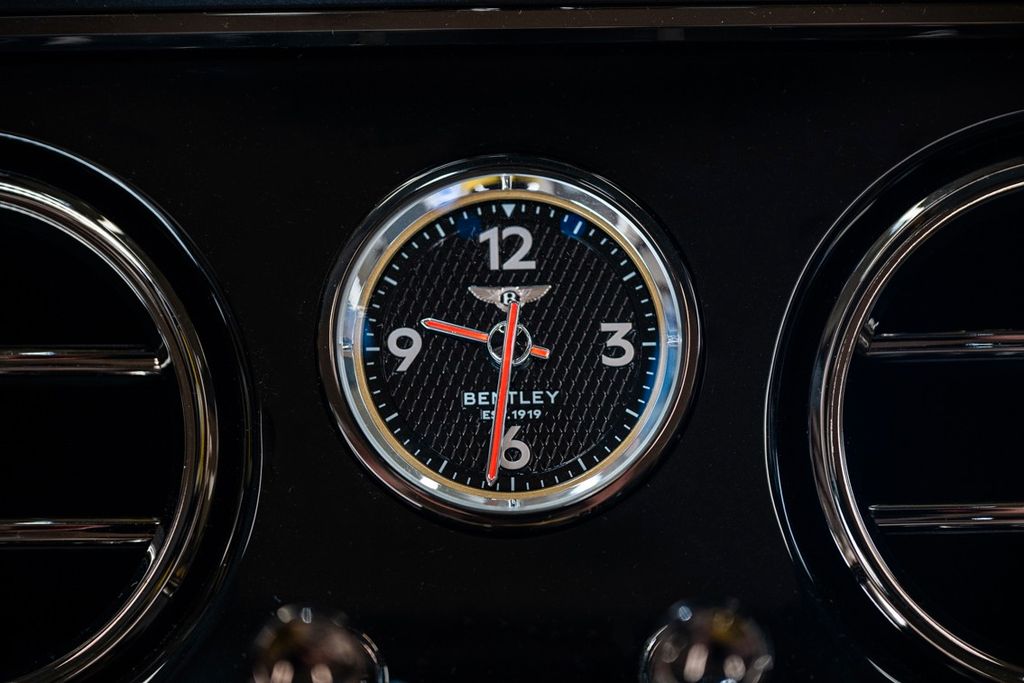 Bentley Continental GTC 2025