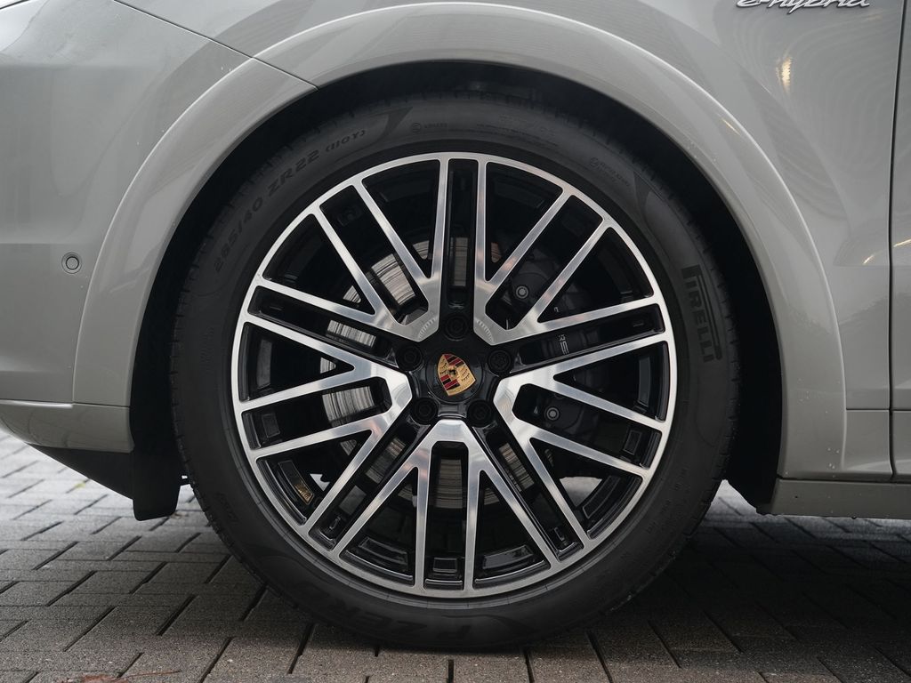 Porsche Cayenne 2024