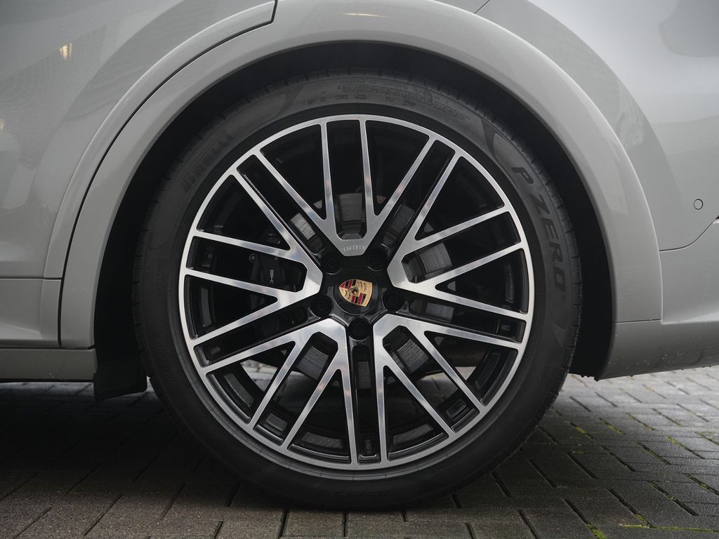 Porsche Cayenne 2024