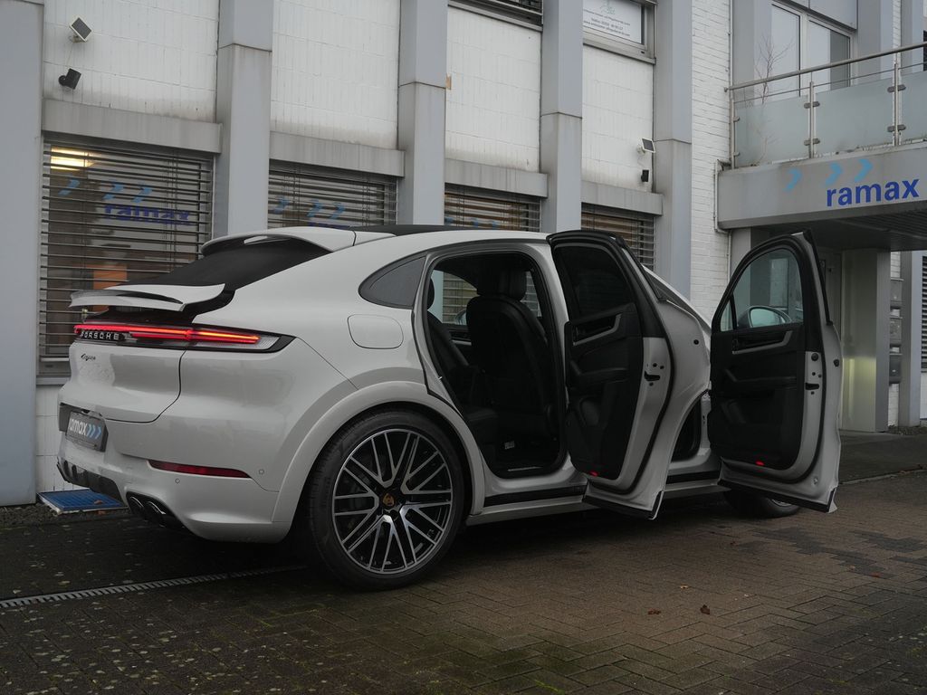 Porsche Cayenne 2024