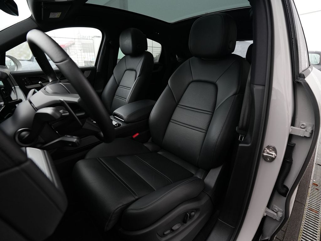 Porsche Cayenne 2024