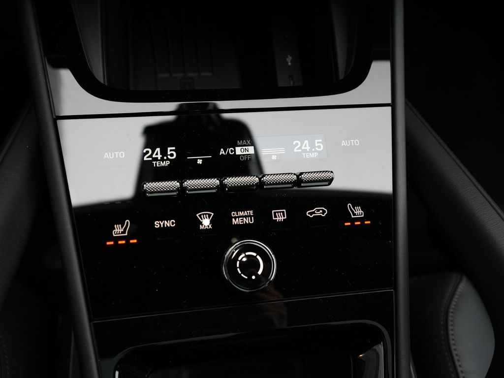 Porsche Cayenne 2024