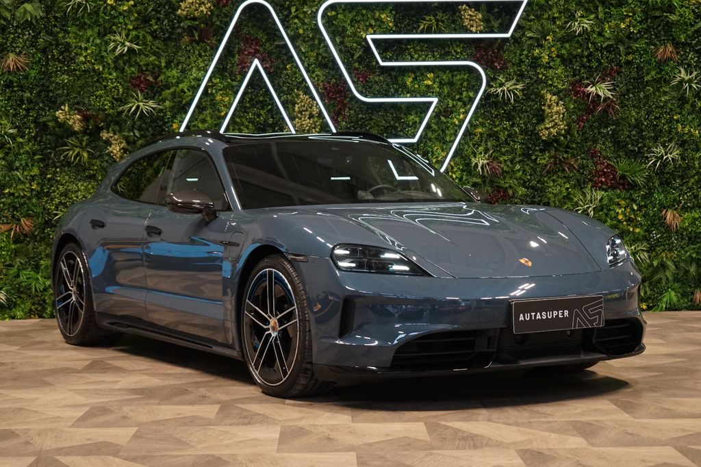 Porsche Taycan 2025