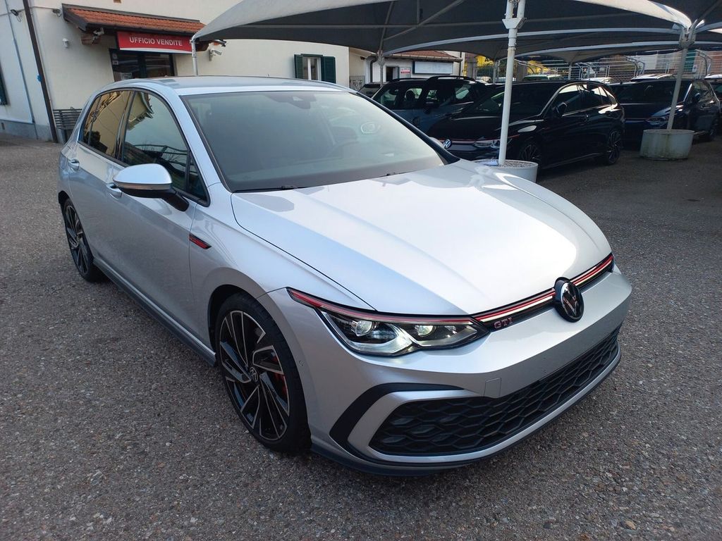 Volkswagen Golf 2024