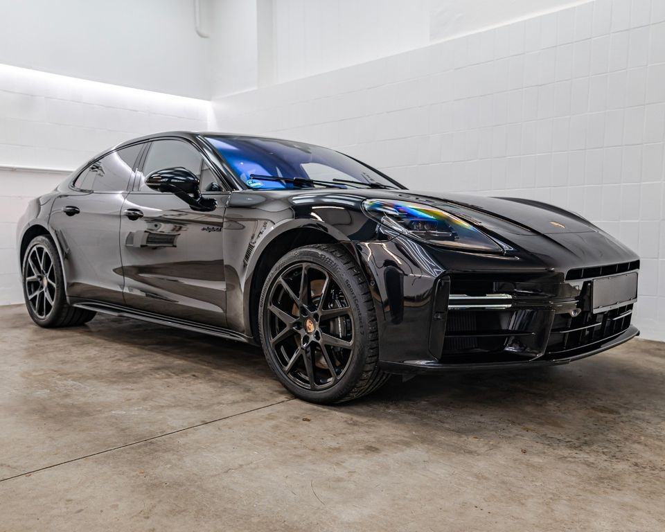 Porsche Panamera 2024