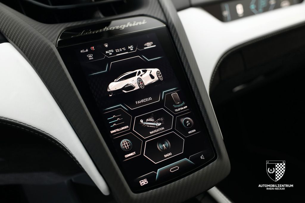 Lamborghini Revuelto 2024