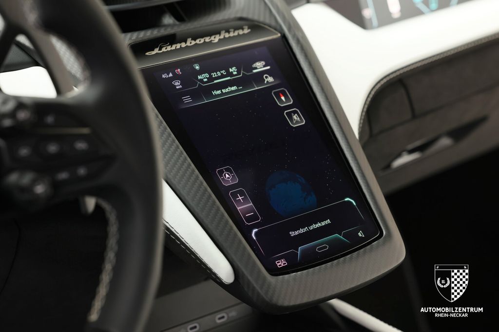 Lamborghini Revuelto 2024