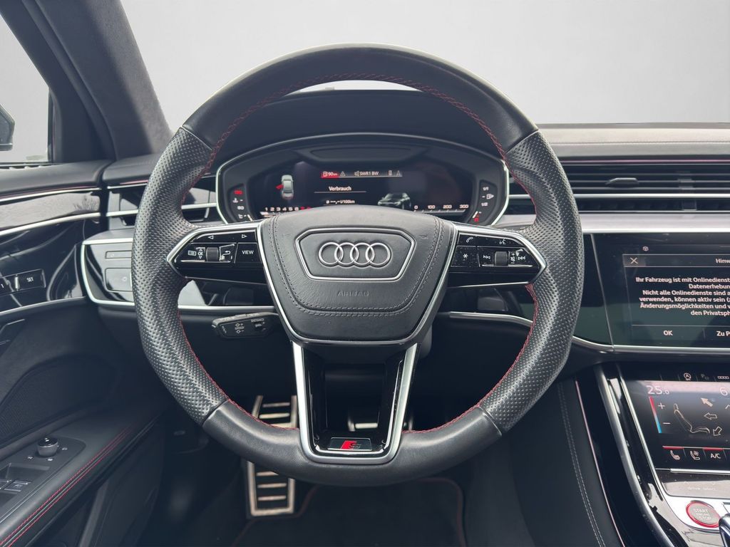 Audi S8 2022