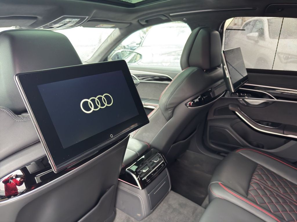 Audi S8 2022