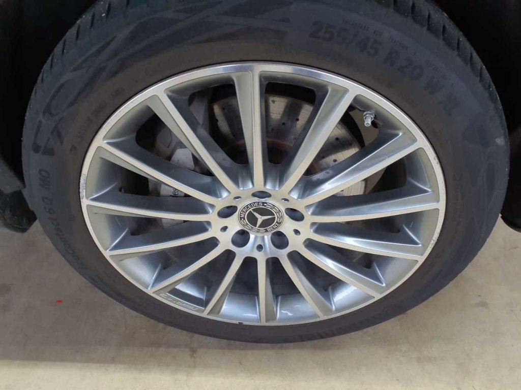 Mercedes-Benz GLC 300 2021