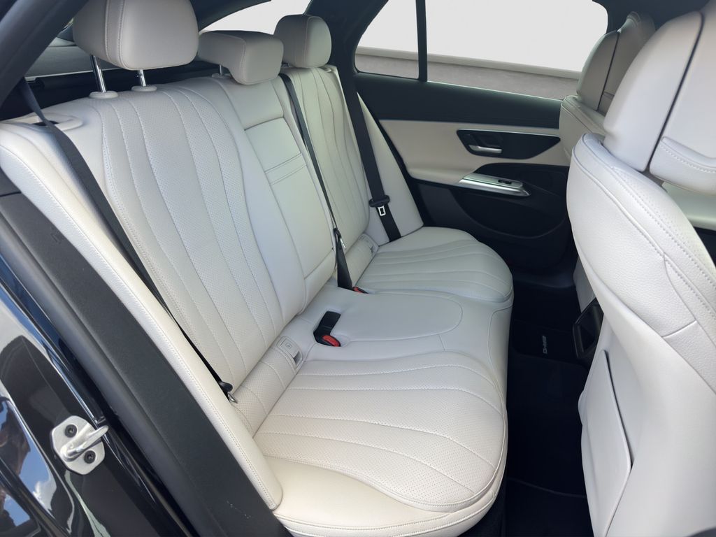 Mercedes-Benz E 300 2024