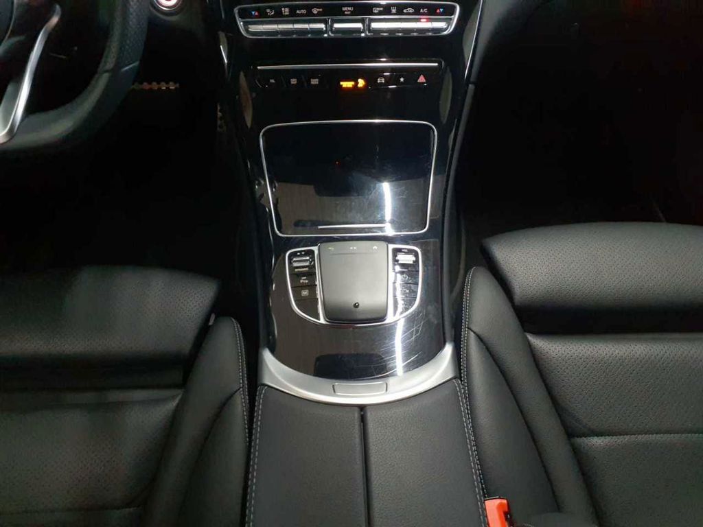 Mercedes-Benz GLC 300 2021