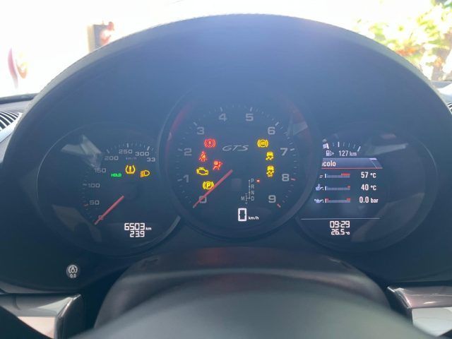 Porsche Cayman 2022
