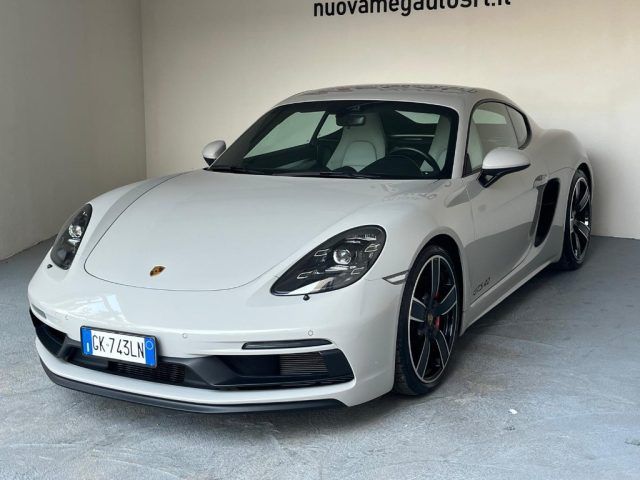 Porsche Cayman 2022