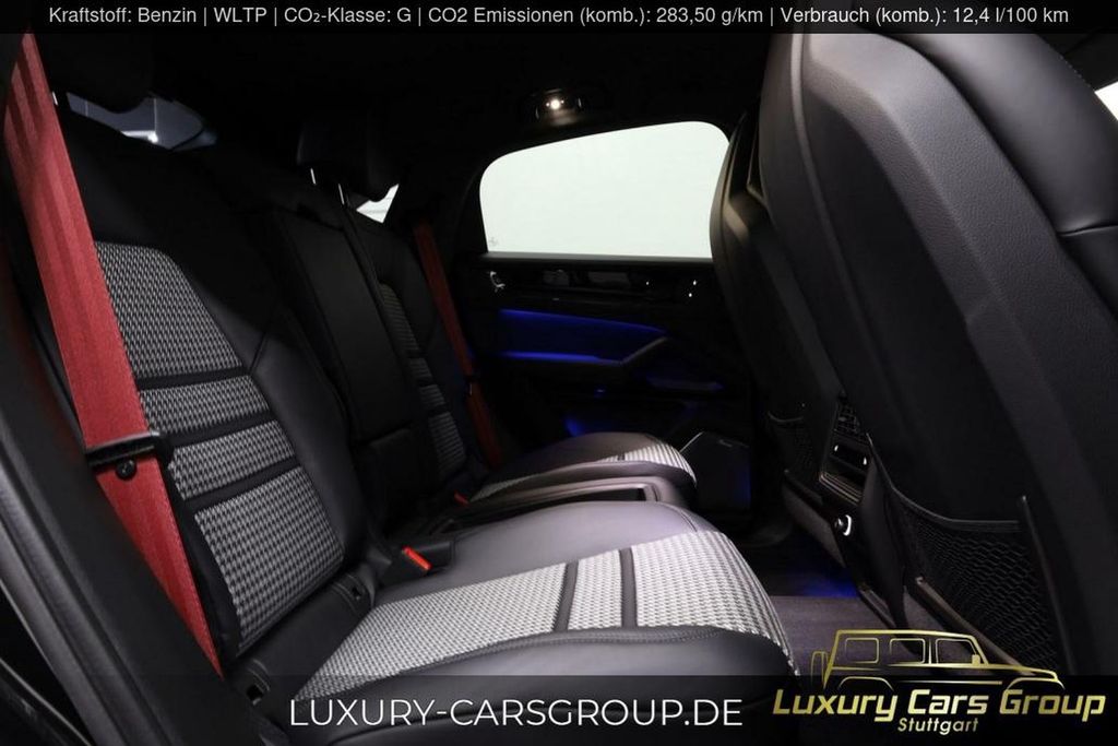 Porsche Cayenne 2025