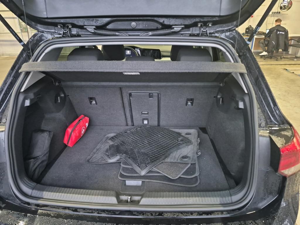 Volkswagen Golf 2023