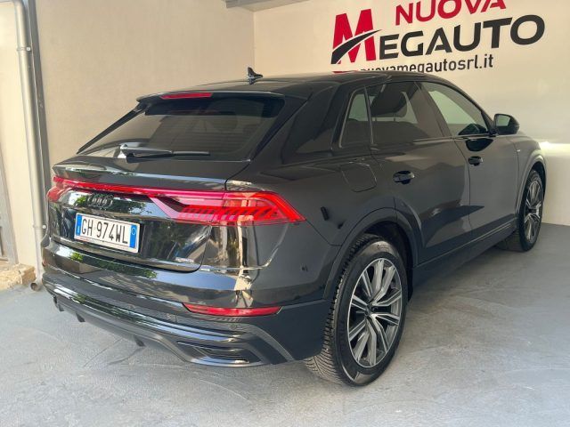 Audi Q8 2022