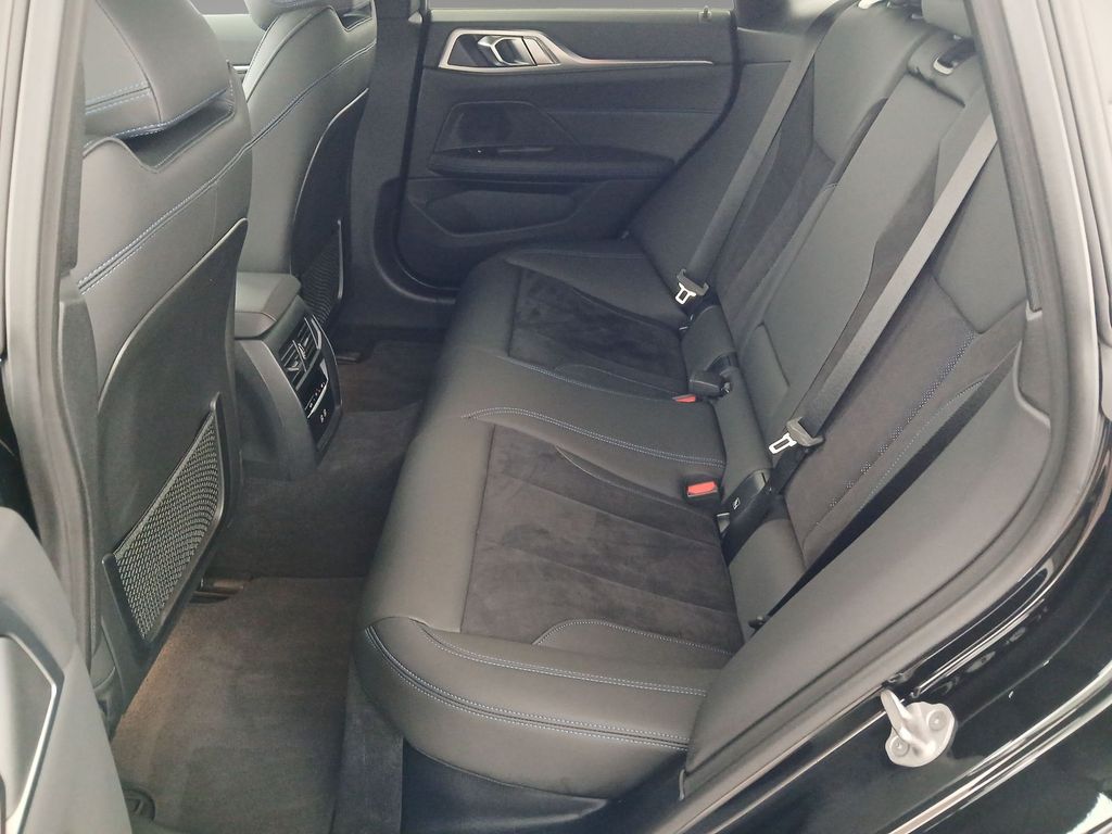 BMW i4 2023