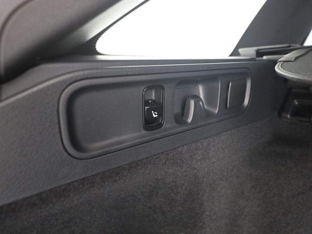 Mercedes-Benz C 220 2026