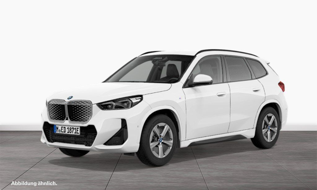 BMW iX1 2025