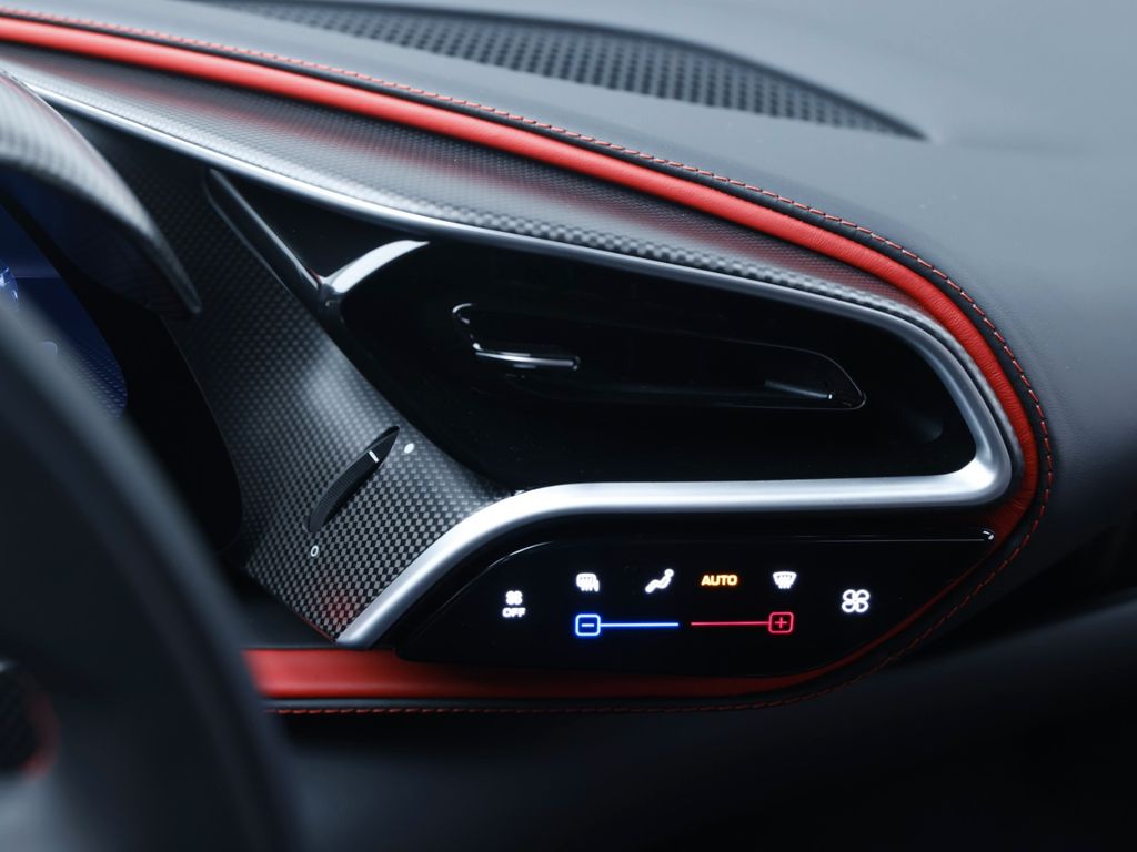 Ferrari 296 GTB 2024