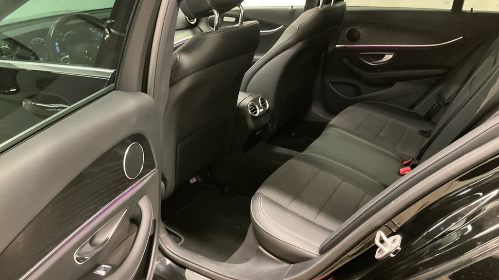 Mercedes-Benz E 300 2022
