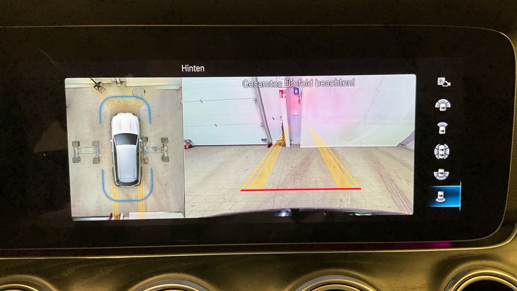 Mercedes-Benz E 300 2022