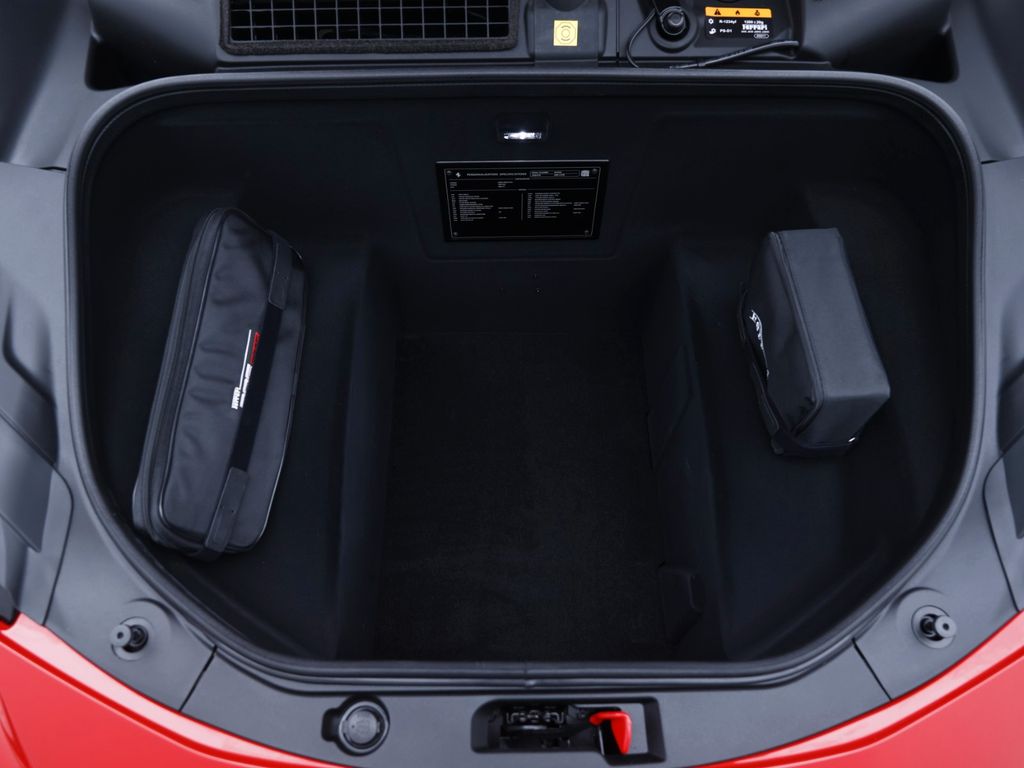 Ferrari 296 GTB 2024