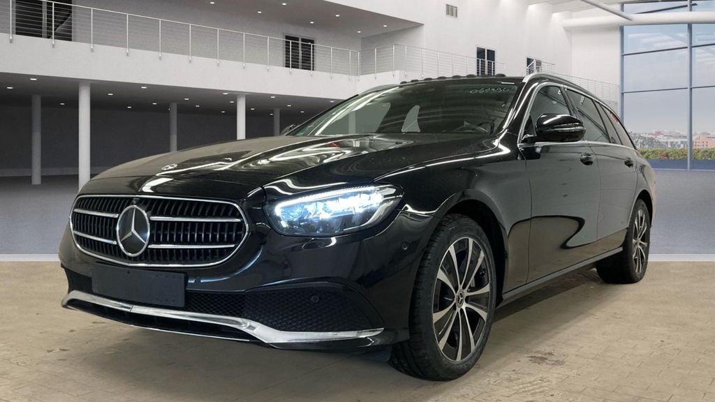 Mercedes-Benz E 300 2022