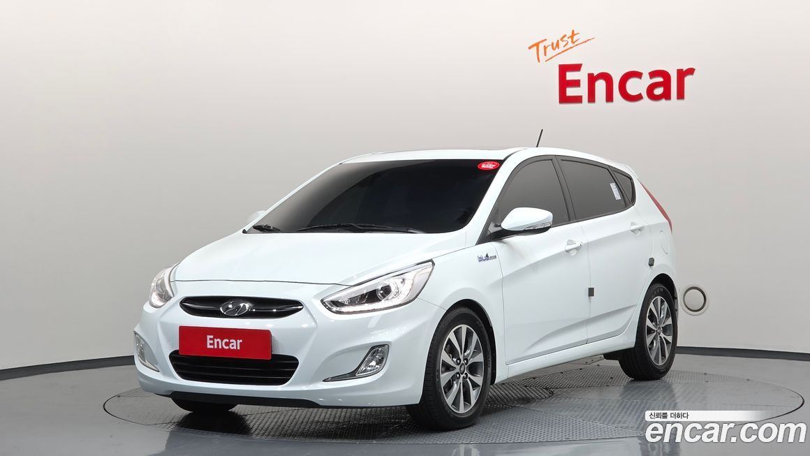 Hyundai Accent 2015