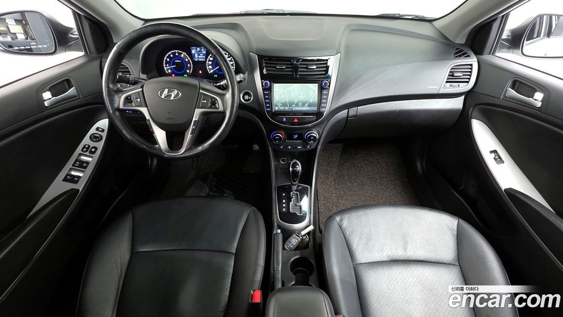Hyundai Accent 2015