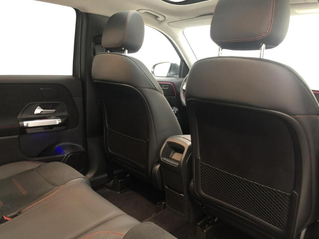 Mercedes-Benz GLB 200 2023