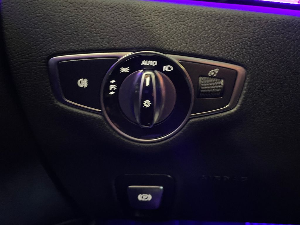 Mercedes-Benz E 300 2022