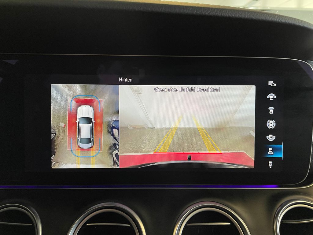 Mercedes-Benz E 300 2022