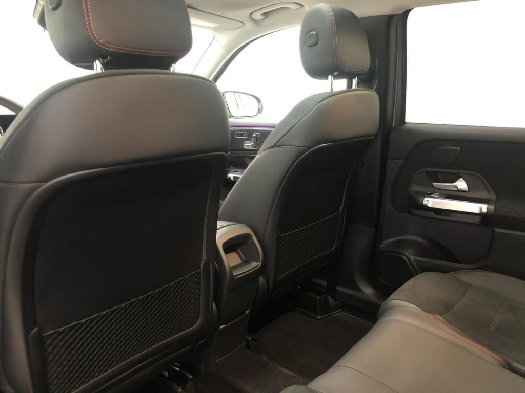 Mercedes-Benz GLB 200 2023