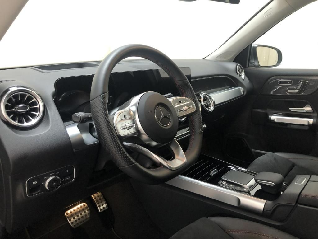 Mercedes-Benz GLB 200 2023