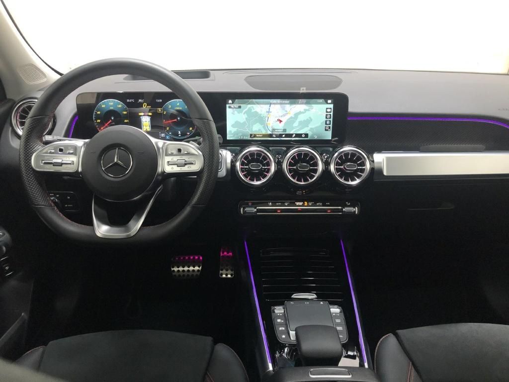 Mercedes-Benz GLB 200 2023