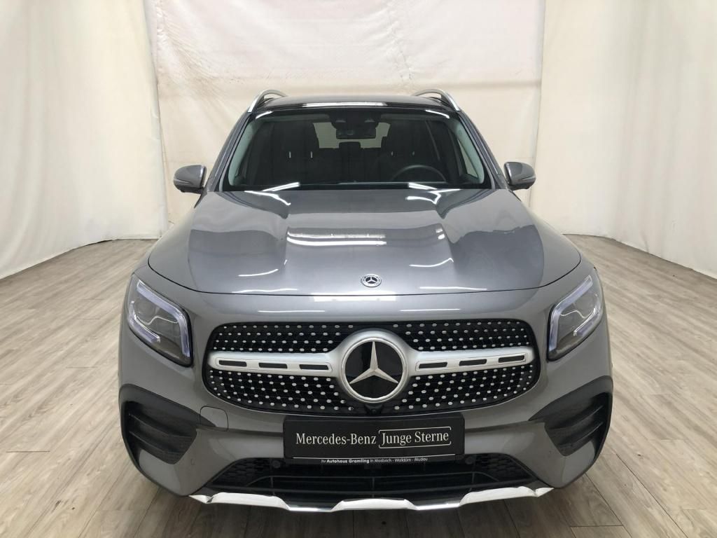 Mercedes-Benz GLB 200 2023
