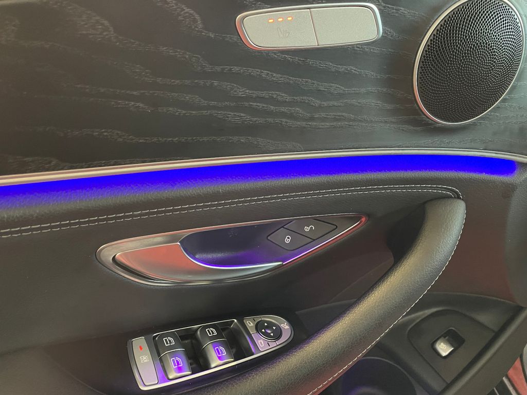 Mercedes-Benz E 300 2022