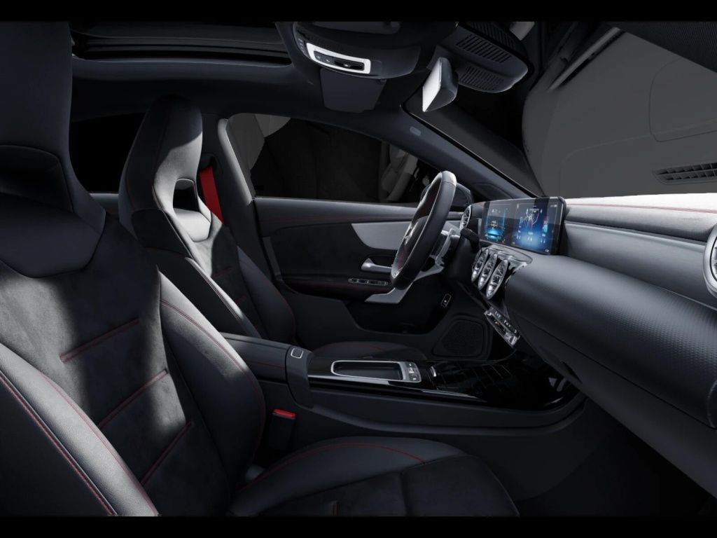 Mercedes-Benz CLA 35 AMG 2024