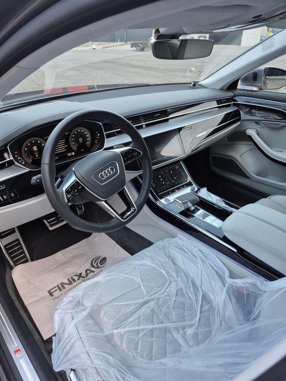 Audi A8 2022